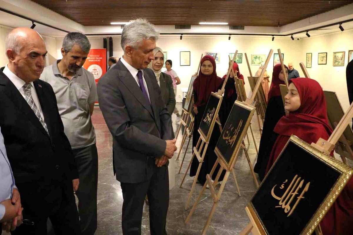 Mersin\'de \'Mucize\' Temalı Sanat Sergisi Açıldı