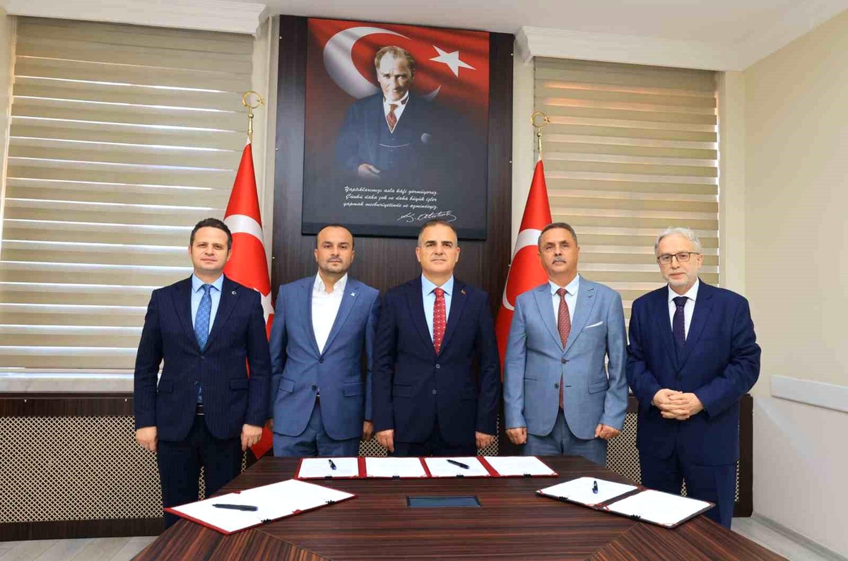 Muğla\'da Yaz Okulu Projesi İmzalandı