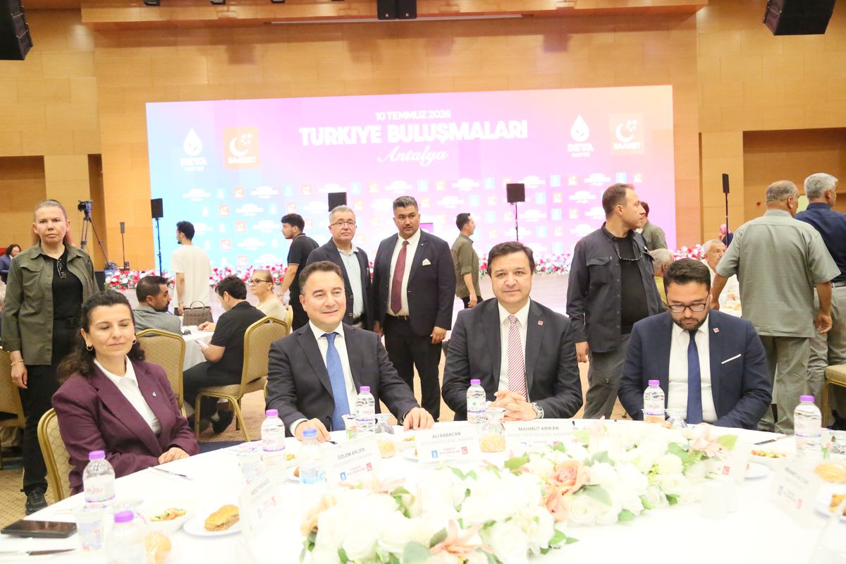 Antalya\'da Türkiye Buluşmaları Yapıldı