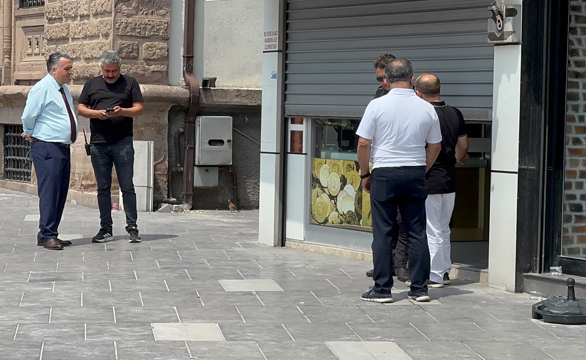 Kuyumcuya Silahlı Saldırı