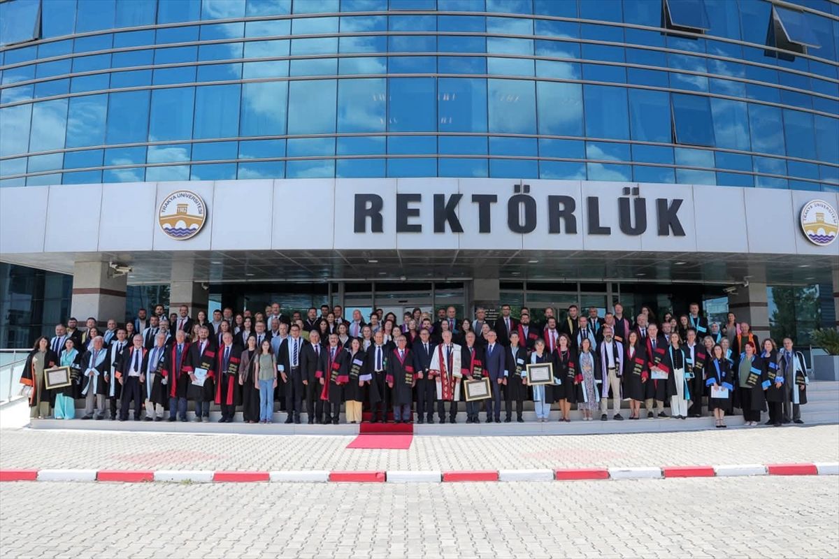 Trakya Üniversitesinde Akademik Yükseltme Töreni