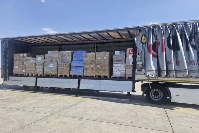 Sağlık Bakanlığı, Venezuela'ya ilaç ve tıbbi yardım malzemesi gönderdi