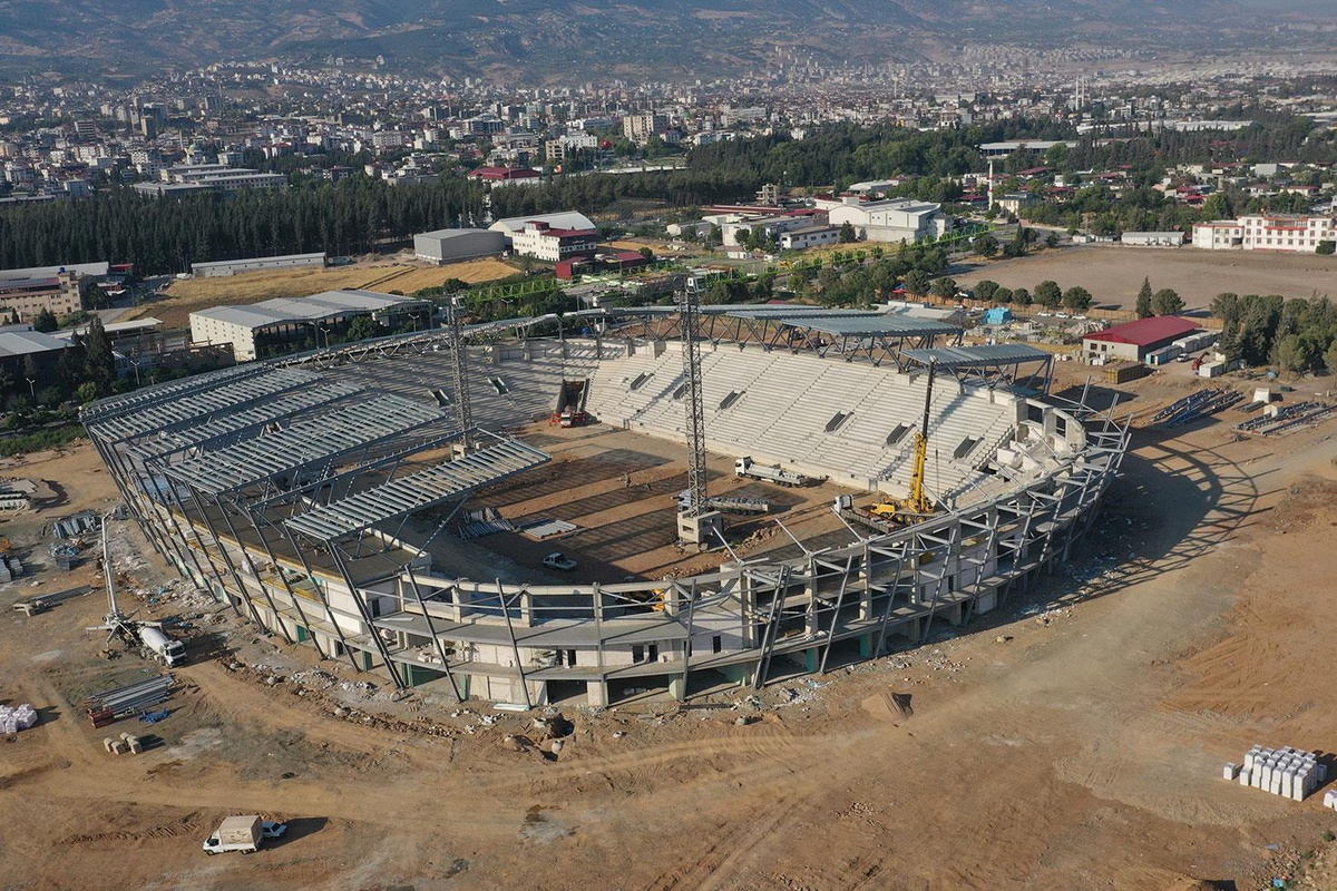 Yüzde 50\'si tamamlandı! O şehrimize yepyeni bir stadyum