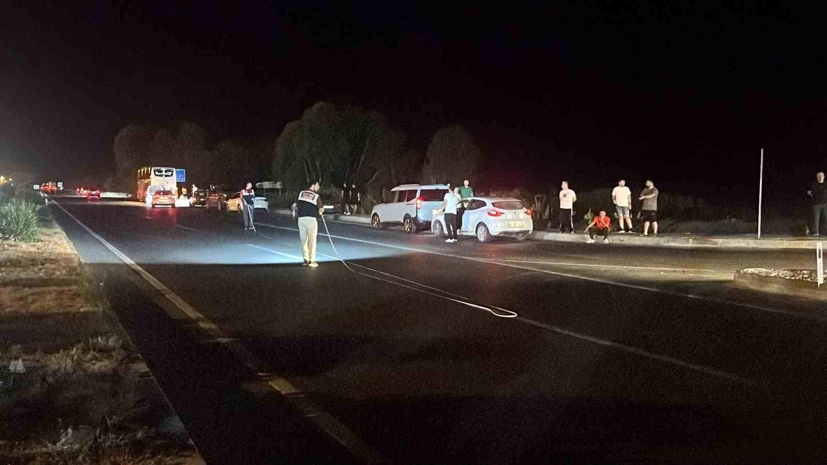 Alanya\'da yolun karşısına geçerken yolcu otobüsünün çarptığı yaşlı adam hayatını kaybetti