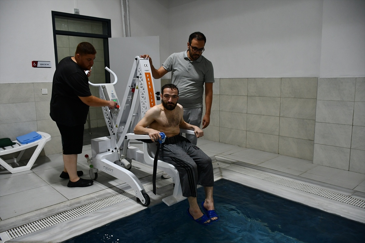 Batman\'da Engelli Bireylere Yüzme İmkanları