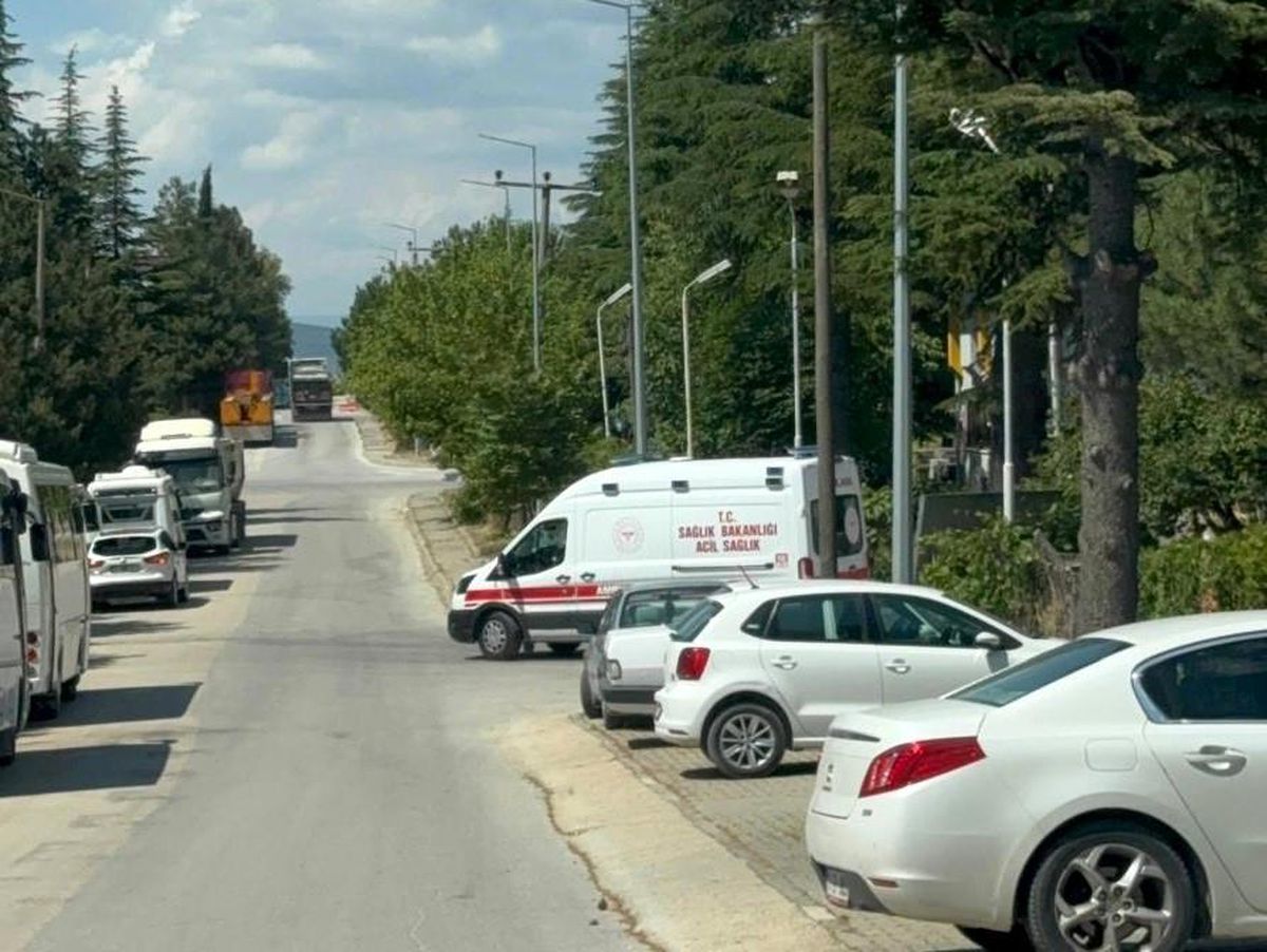 Bilecik\'te Fabrikada Patlama: 1 İşçi Yaralandı