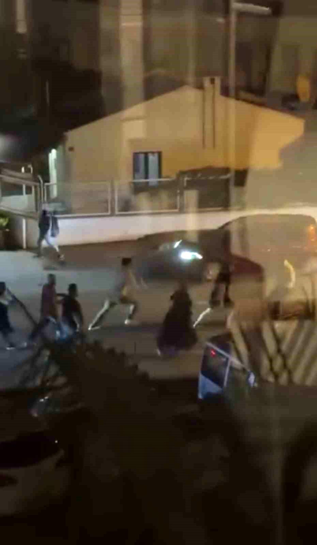 Bursa\'da İki Aile Arasında Meydan Kavgası