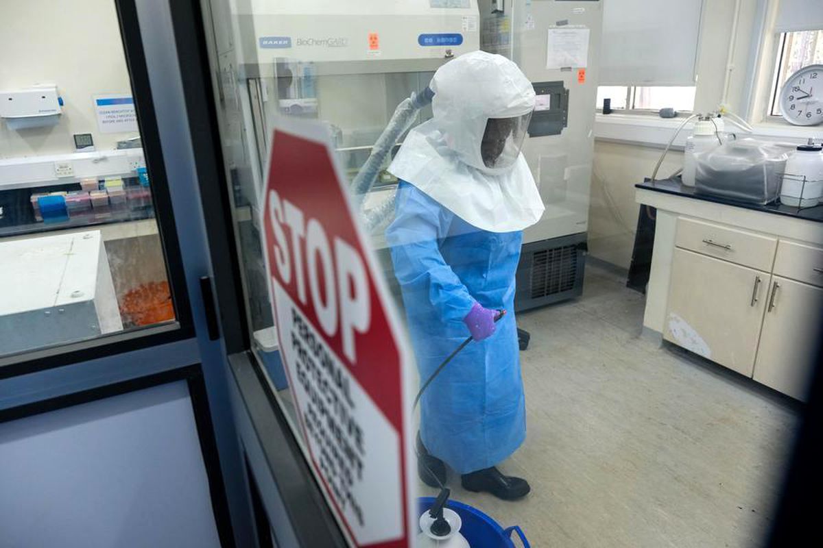 Çin, Uganda\'da Ebola ile Mücadele İçin Uzman Gönderdi
