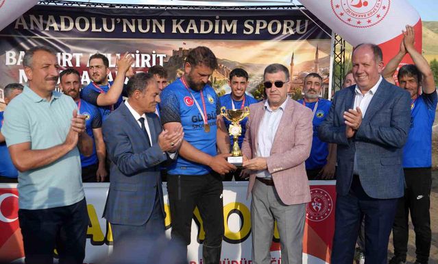 Bayburt’ta Atlı Cirit Şampiyonu 21 Şubat Kulübü