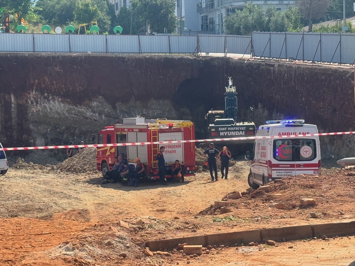 Denizli\'de İnşaat Göçüğü: Bir İşçi Hayatını Kaybetti