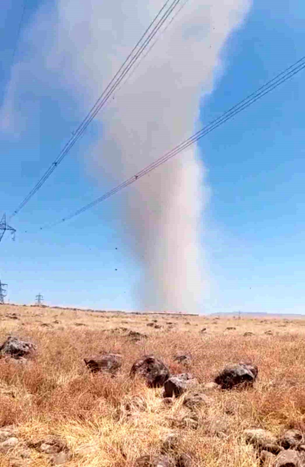 Elazığ\'da Hortum Panik Yarattı