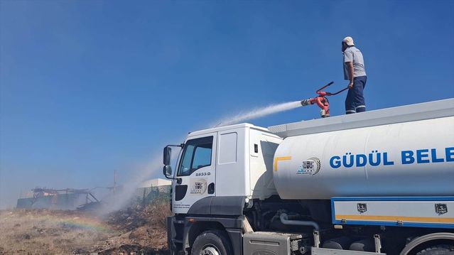 Güdül’de Anız Yangını Söndürüldü