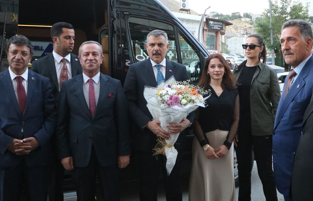 Bakan Çiftçi Hakkari’yi Ziyaret Etti