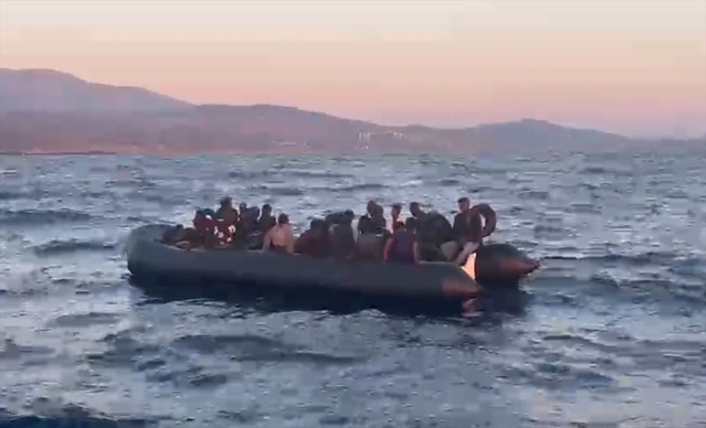 İzmir’de 93 Düzensiz Göçmen Yakalandı