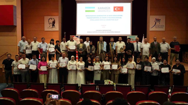 Özbek Akademisyenlere Yapay Zeka Eğitimi Tamamlandı