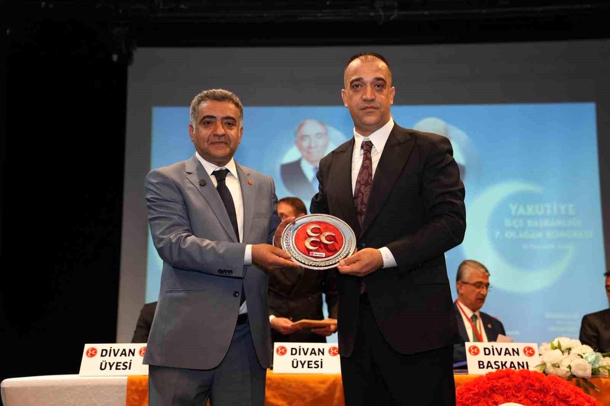 MHP Erzurum\'da Yakutiye Kongresi