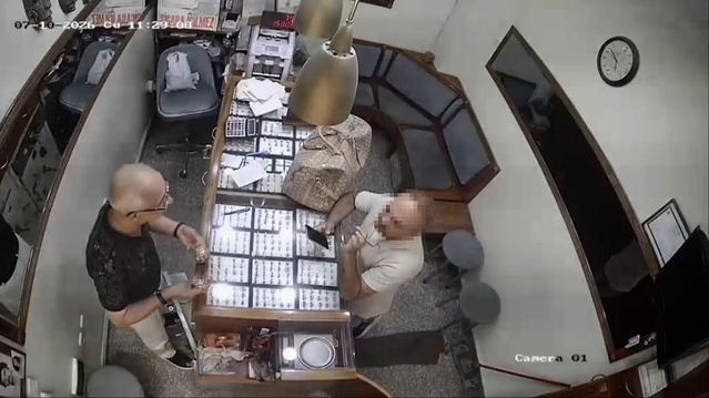 Salihli’de Kuymucudan 15 Altın Bilezik Çalan Şüpheli Yakalandı