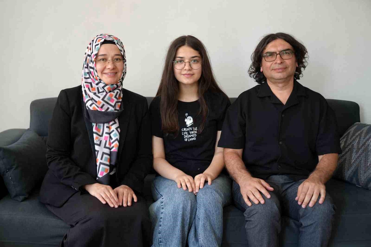 Niğdeli İlknur LGS\'de Türkiye Birincisi Oldu