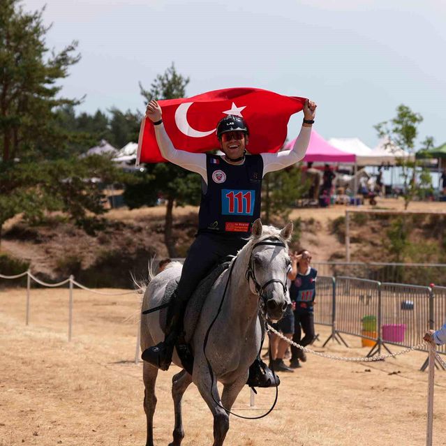 Oğuz Alper Öktem, FEI Milletler Kupası’nda Türkiye’yi Temsil Edecek