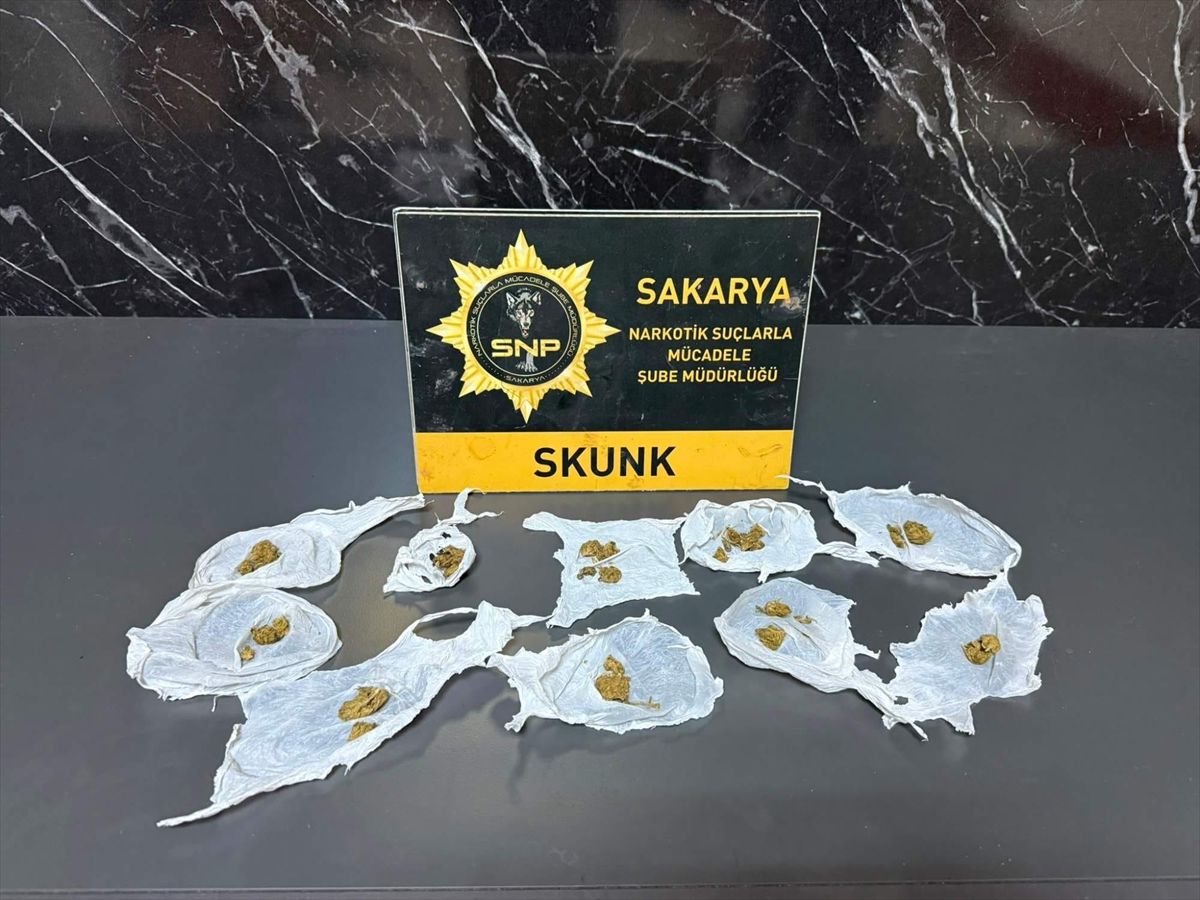 Sakarya\'da Uyuşturucu Operasyonu: 3 Tutuklama