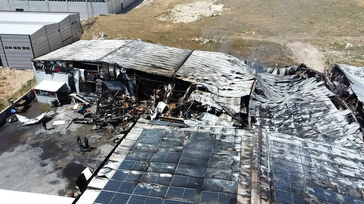 Afyon\'da Sucuk Fabrikasında Yangın