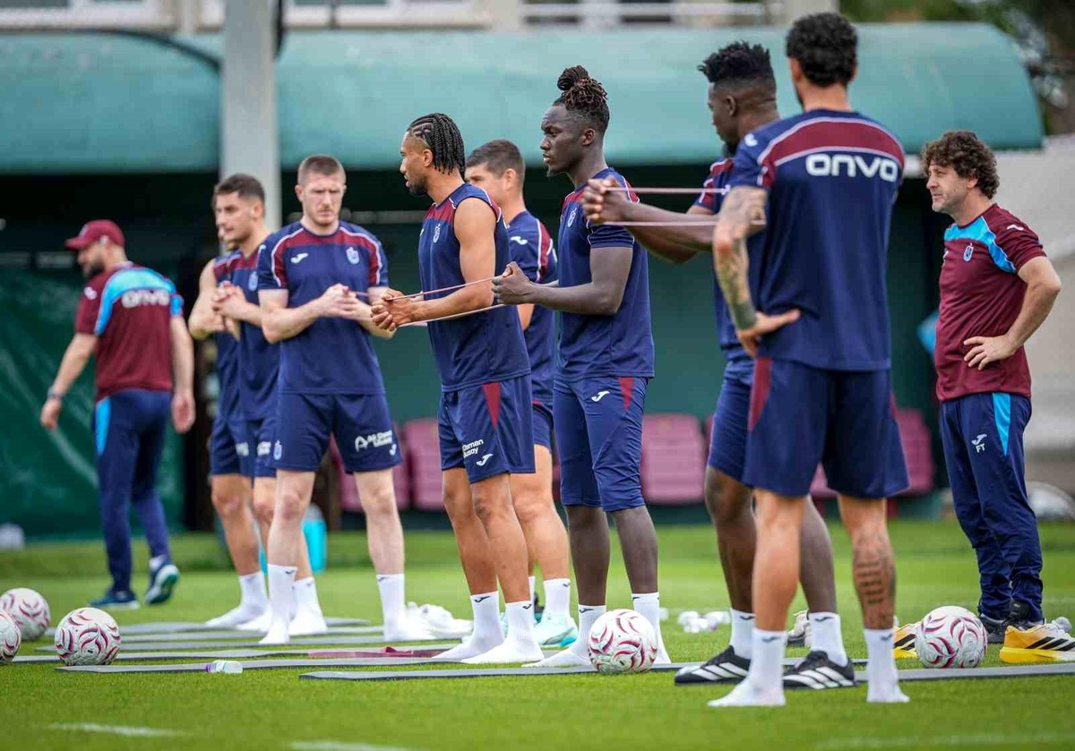 Trabzonspor Kampına Onana ve Onuachu Katıldı