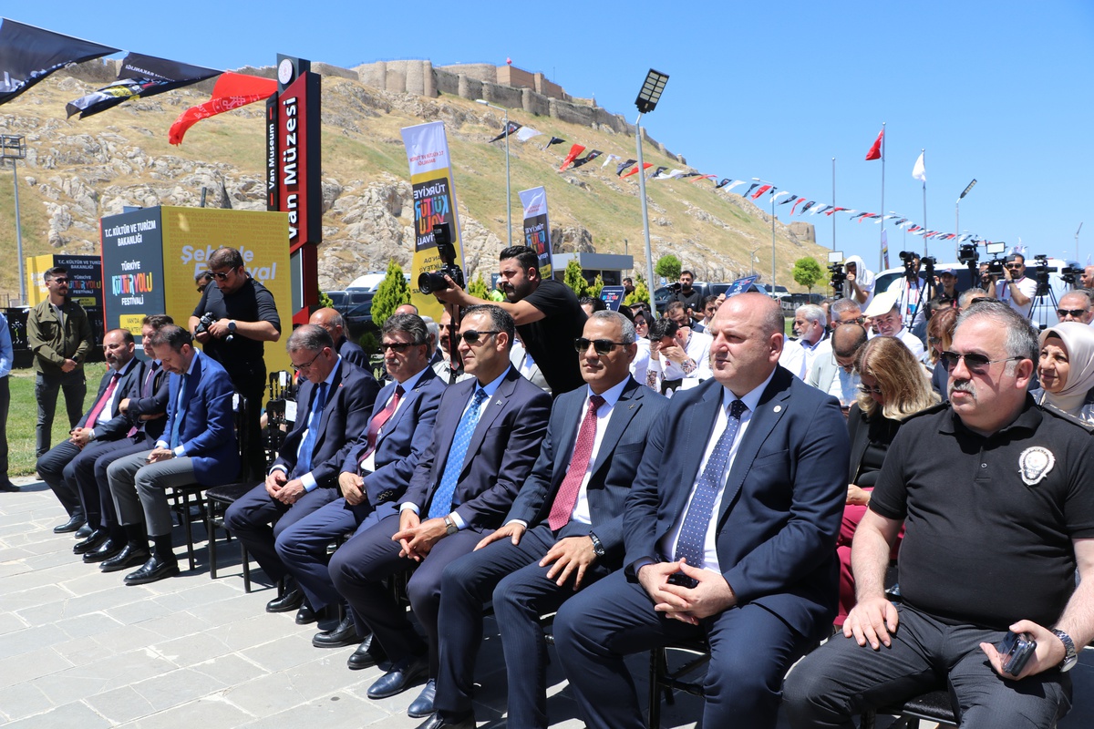 Van\'da Kültür Yolu Festivali Başladı