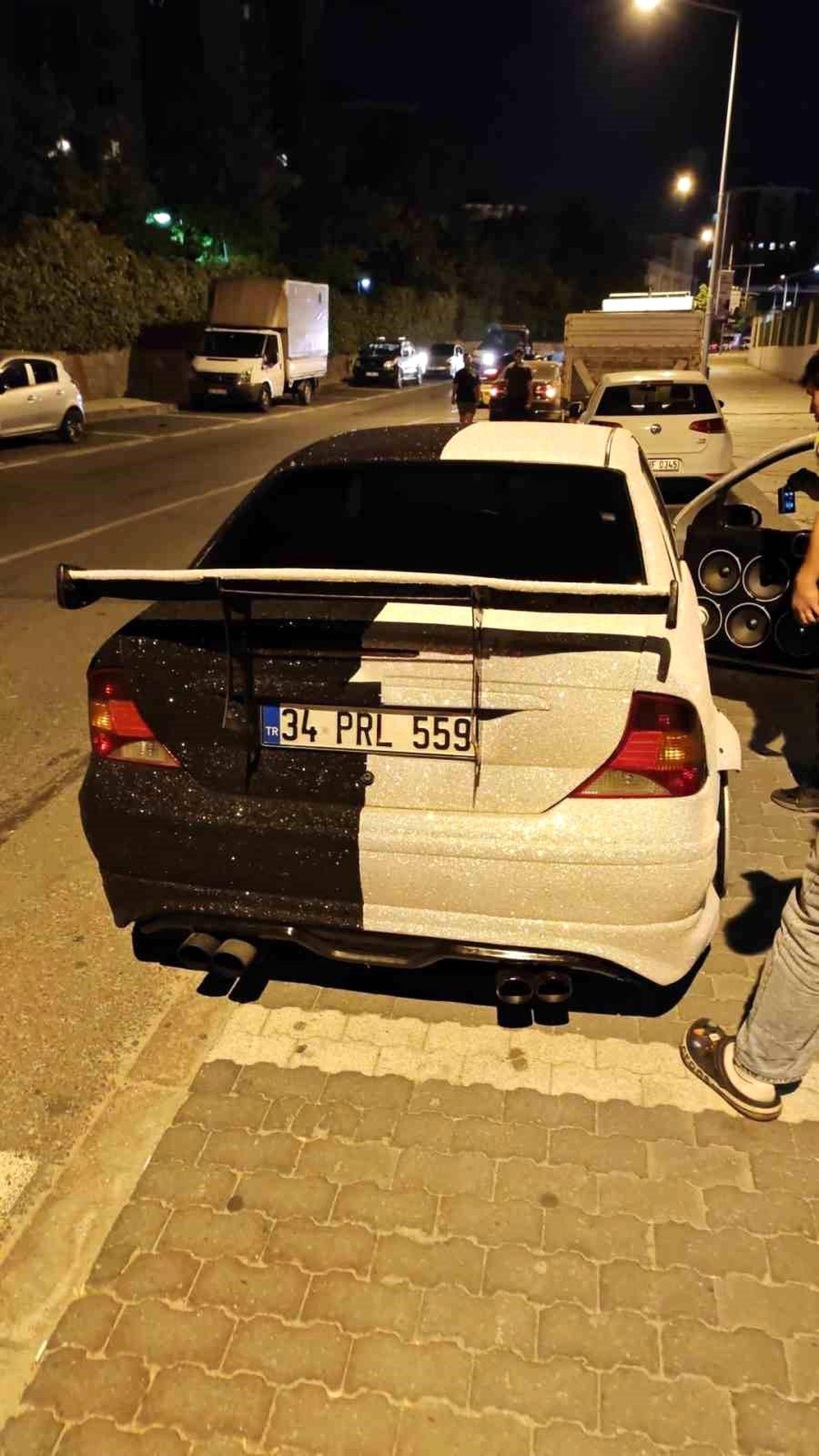 Başakşehir\'de Yüksek Sesli Araç Denetimi