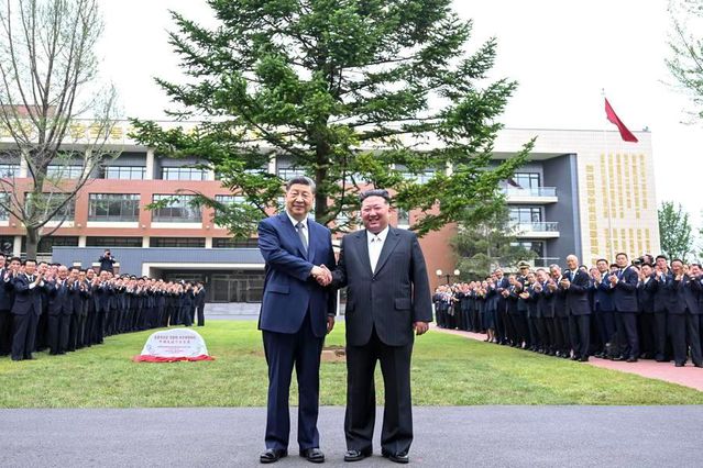 Çin ve Kuzey Kore’den Dostluk Vurgusu