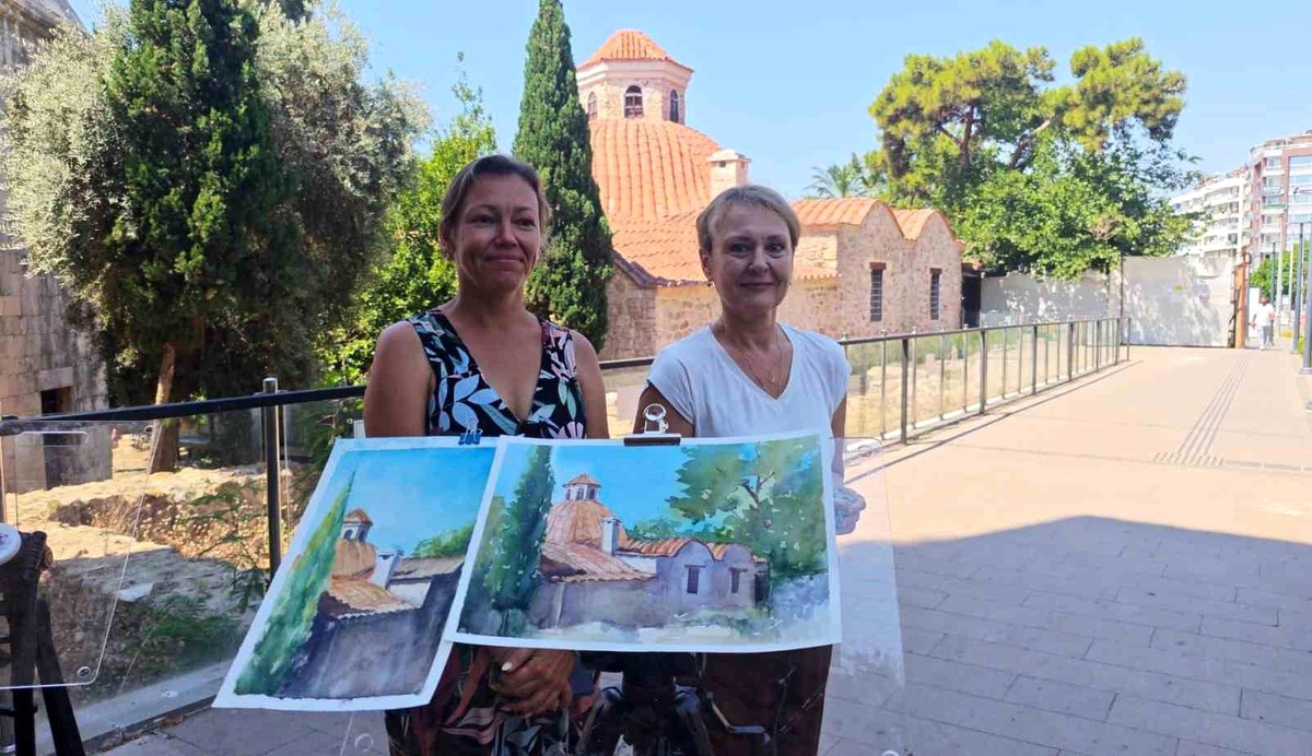 Antalya\'nın Tarihini Sanatla Yaşıyorlar
