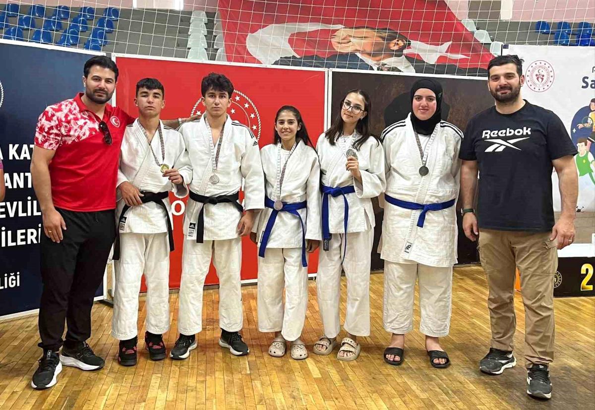 Ağrılı Judocular Yarı Finale Yükseldi