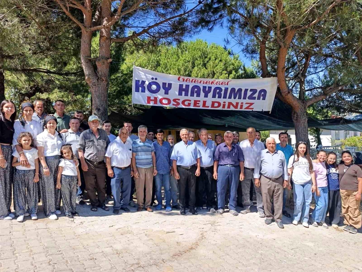 Asırlık gelenek Dutluca\'da binlerce kişiyi aynı sofrada buluşturdu