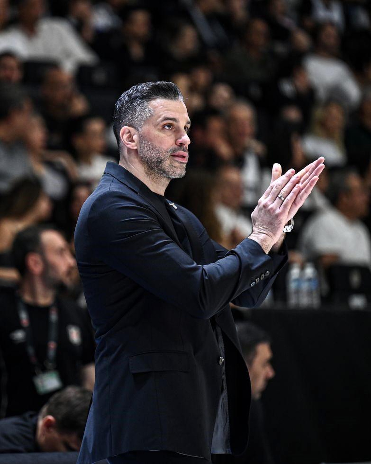 Beşiktaş, Alimpijevic\'in Sözleşmesini Uzattı
