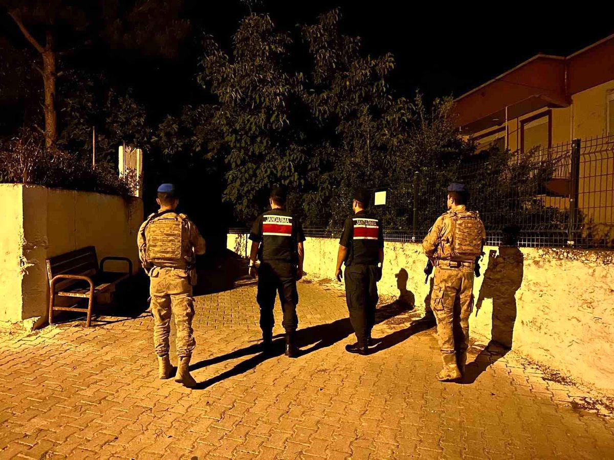 Bozdoğan\'da Jandarma Yangın ve Hırsızlığa Karşı Görevde