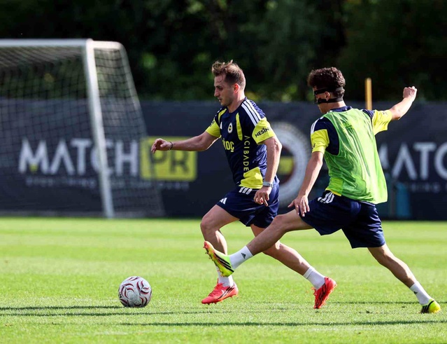 Fenerbahçe Avusturya’da İdmanlarını Sürdürüyor