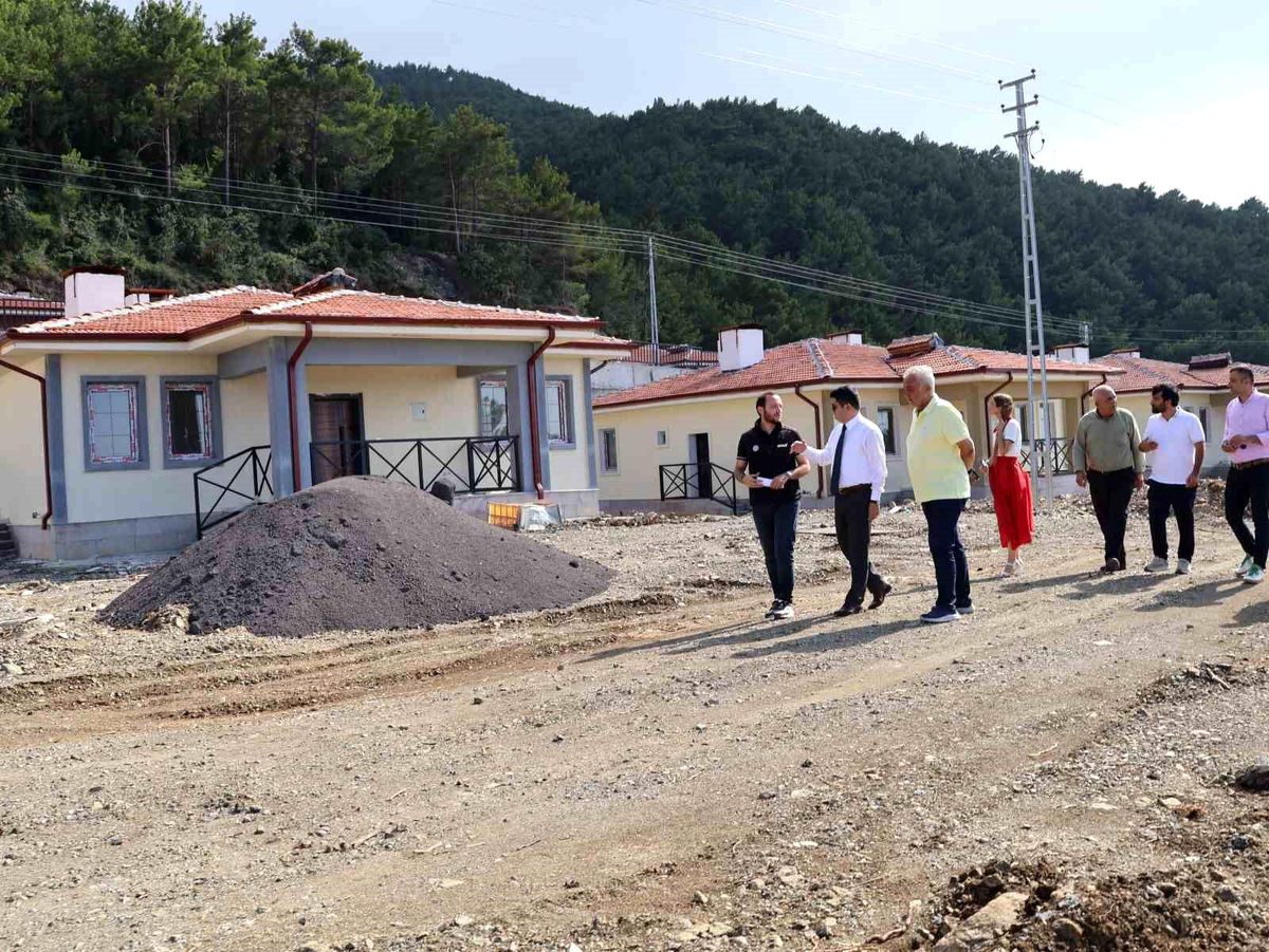Arsuz Kaymakamı, Kırsal Afet Konutlarını İnceledi