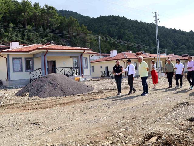 Arsuz Kaymakamı, Kırsal Afet Konutlarını İnceledi