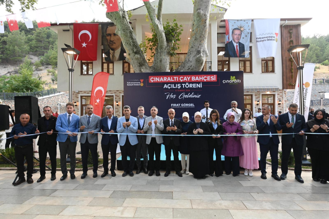Kahramanmaraş'ta Çınaraltı Çay Bahçesi hizmete açıldı