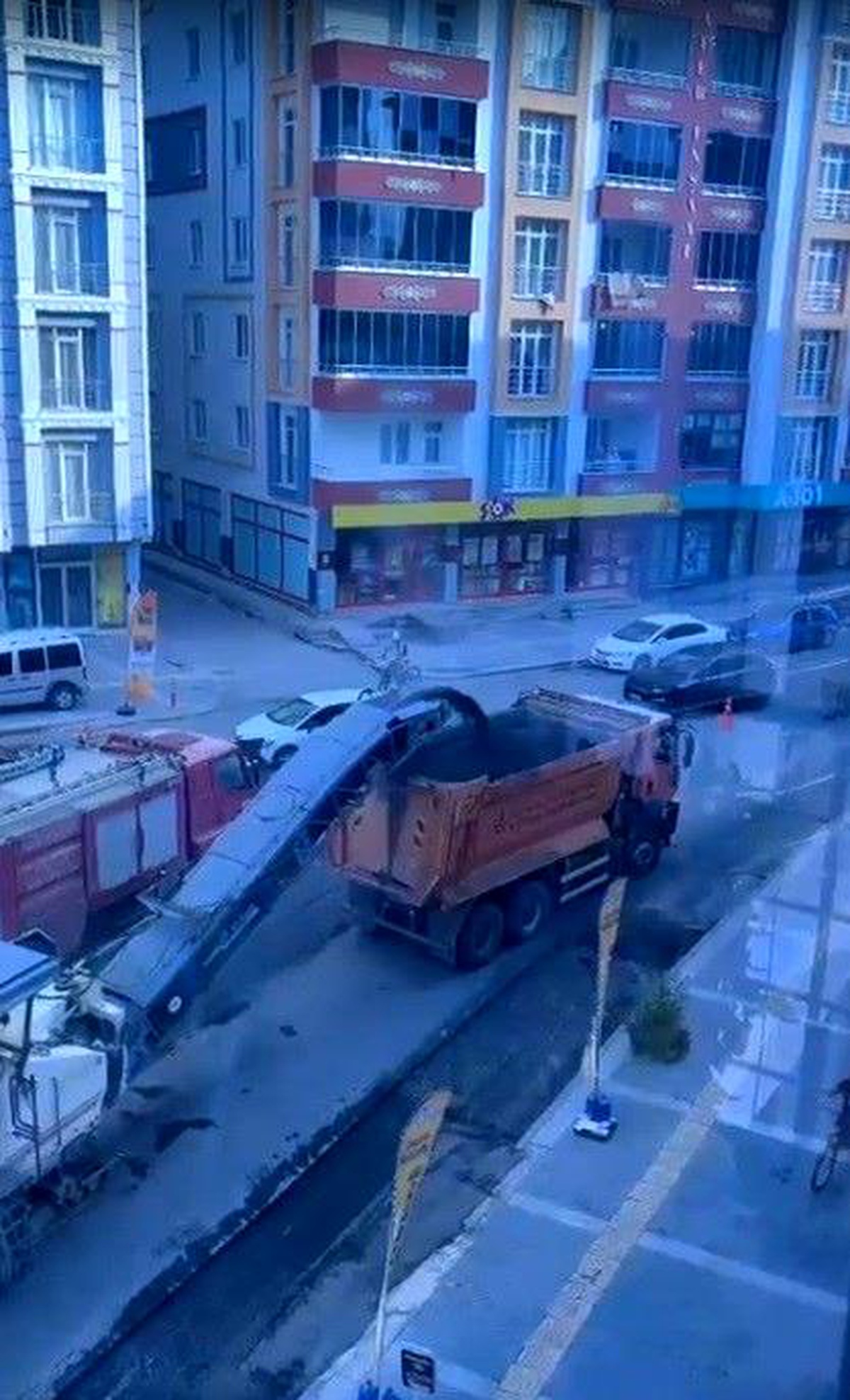 Kars\'ta Asfalt Yenileme Çalışmaları Başladı