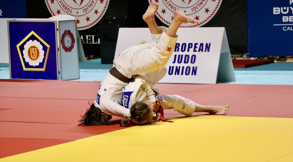 Yıldızlar Avrupa Judo Kupası\'nda Türkiye\'den 89 Madalya