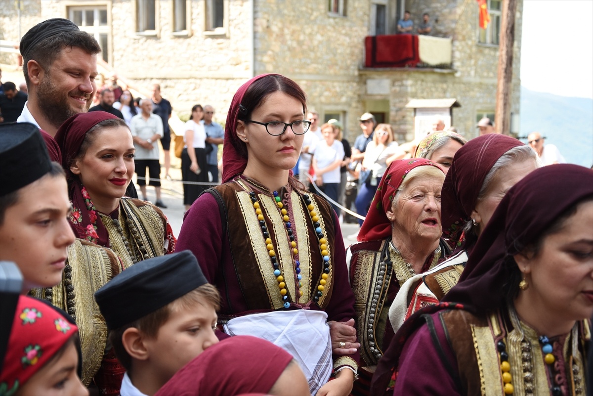 Galiçnik Düğünü: Geleneksel Bir Festival
