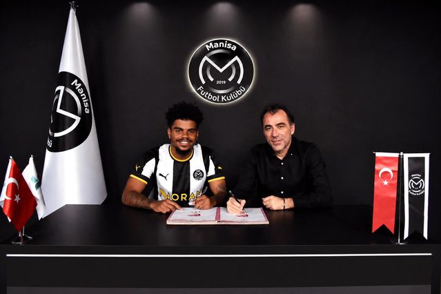 Manisa FK 5 Yeni Transferle Güçlendi
