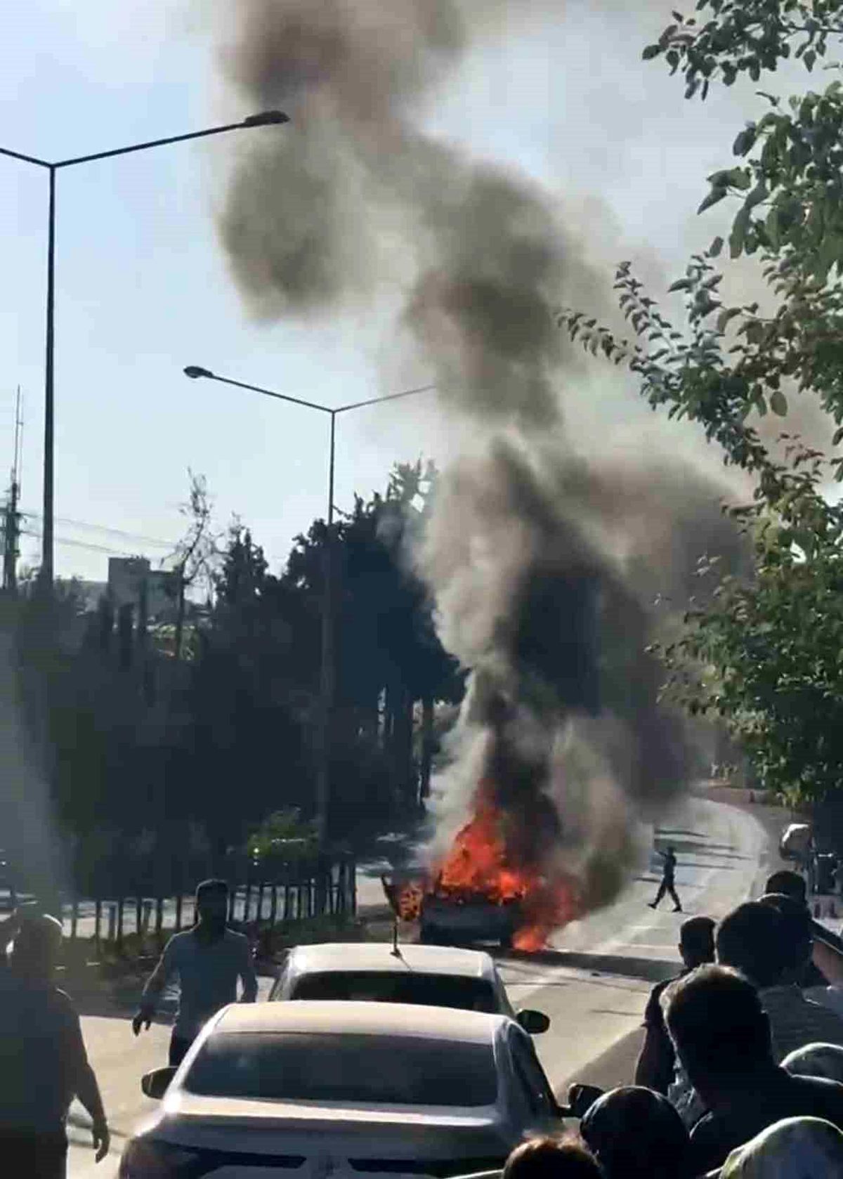 Adıyaman\'da Otomobil Yangını