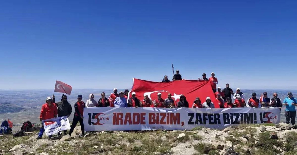 Sivas’ta 15 Temmuz anısına Yıldız Dağı tırmanışı