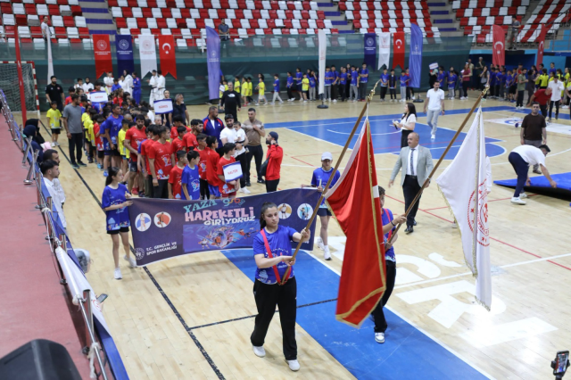 Ağrı'da okullar spor merkezine dönüşüyor: Dev proje için ilk adım atıldı