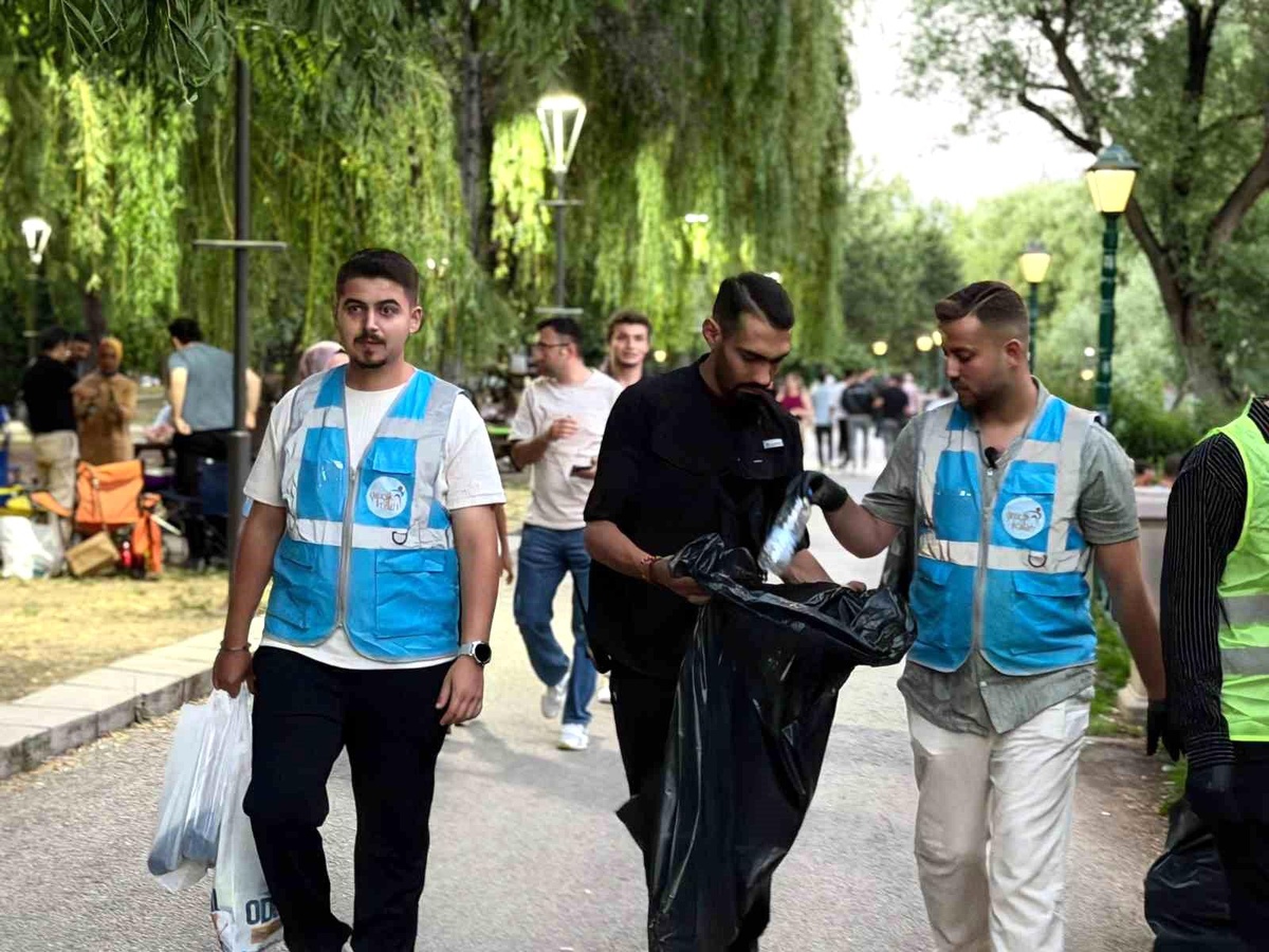 Çevre Temizliği İçin Bir Araya Geldiler