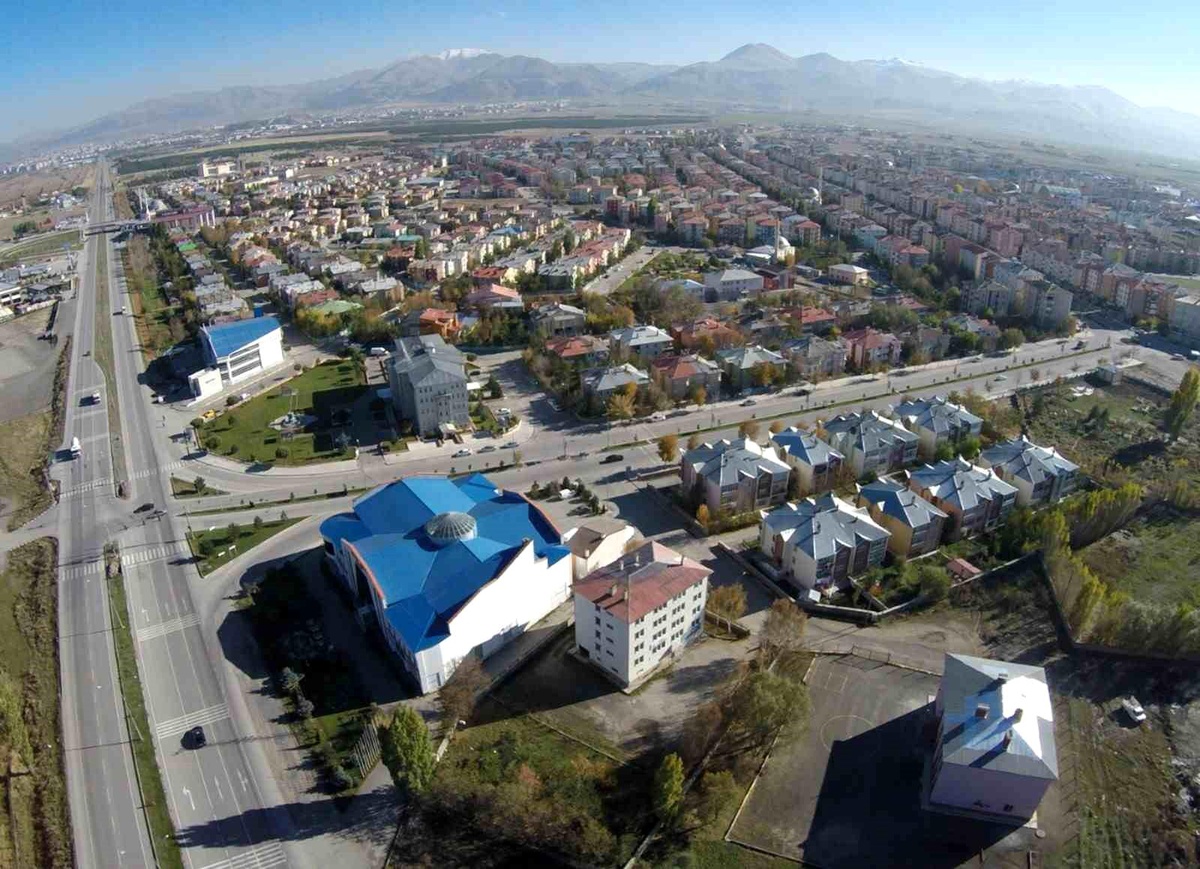 Aziziye Meclisi\'nden kentsel dönüşüm ve 30 bin tonluk lisanslı depo kararı