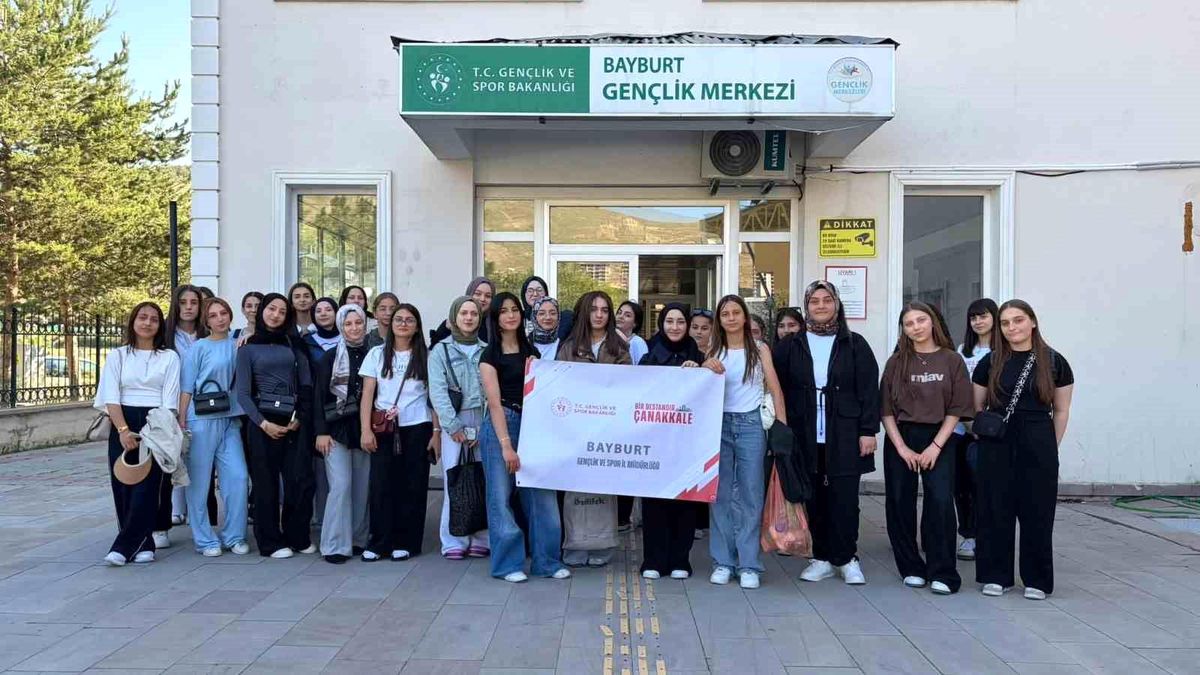 Bayburtlu Gençler Çanakkale\'ye Uğurlandı