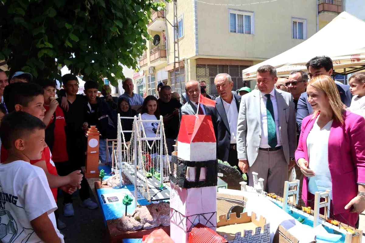 Bilecik\'te Geleneksel Yıl Sonu Eğitim Şenliği ve Eğitim Spor Festivali