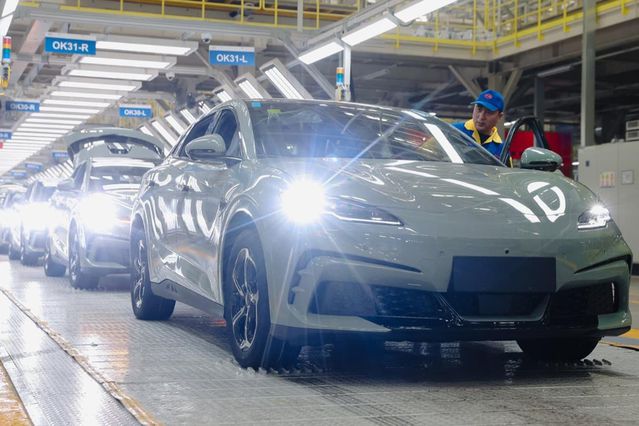 Dünyaca ünlü otomotiv devinden tarihi hata! 1265 müşteriye yanlış araç satıldı